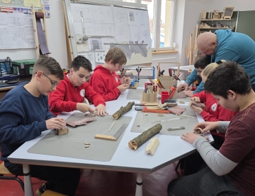 Aici începe viitorul – Încearcă pentru a dobândi experiență în luarea deciziilor!